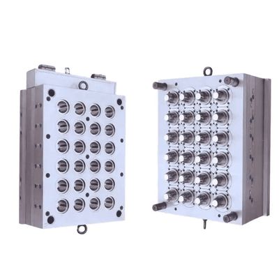 Heißkanal-Spritzgussform mit mehreren Kavitäten für die Herstellung von Kunststoffverschlüssen