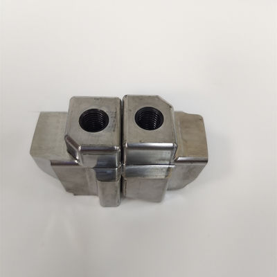 CNC-Fräsen und Draht-EDM-Formteile.